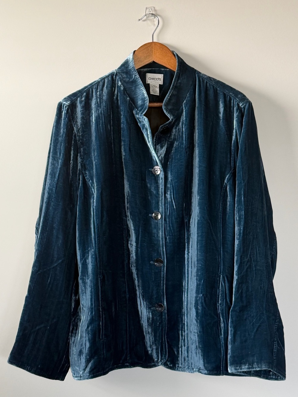 Chico’s Crushed Velvet Blazer Blue Silk Blend Jacket XL Luxury Holiday - Picture 3 of 15